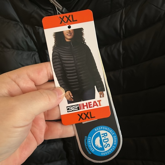 32* Degrees Heat Black Ultra Light Down Puffer Jacket - Picture 9 of 10